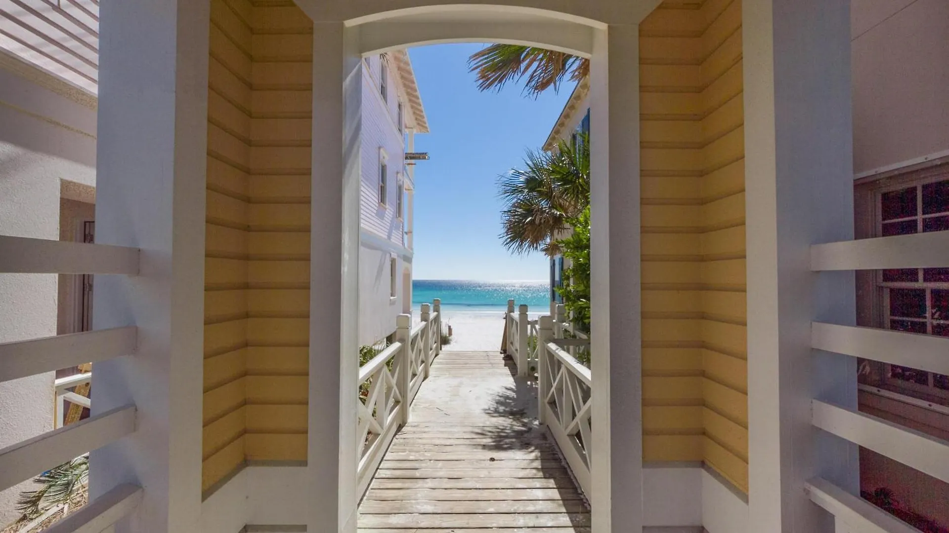 Aquaholic - Beach Access - Frangista Beach Destin